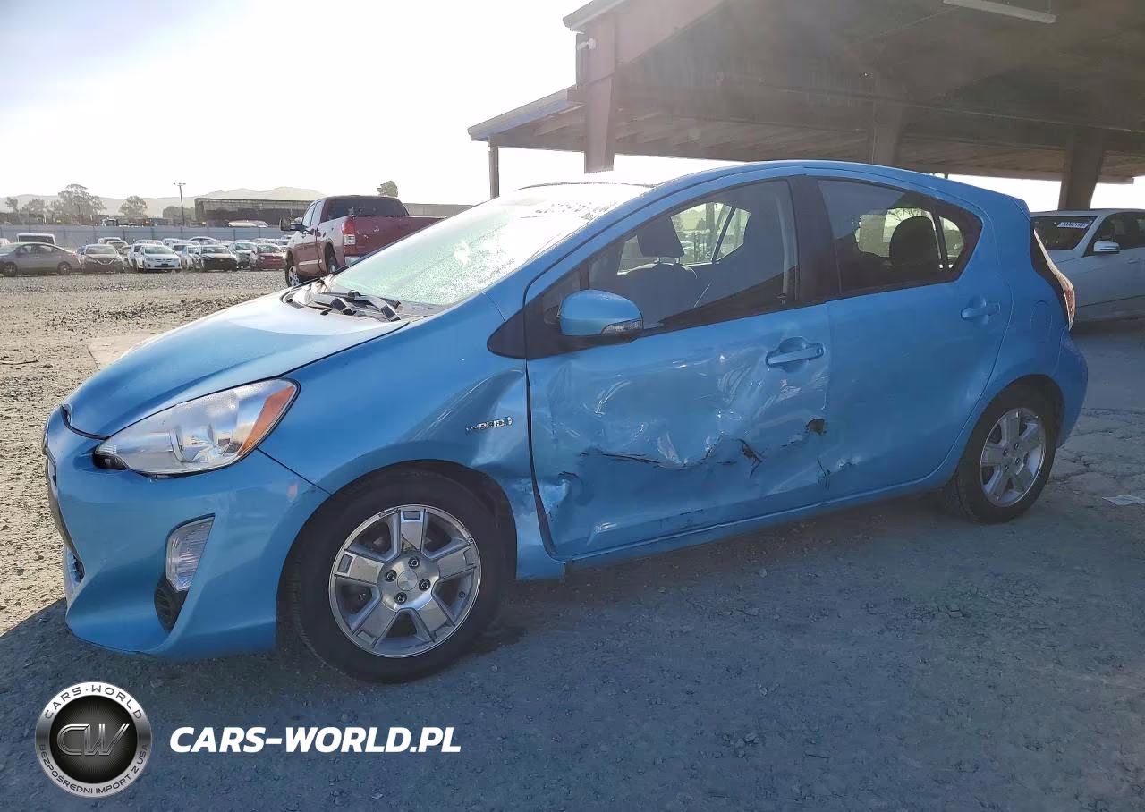 2015 Toyota Prius C Two