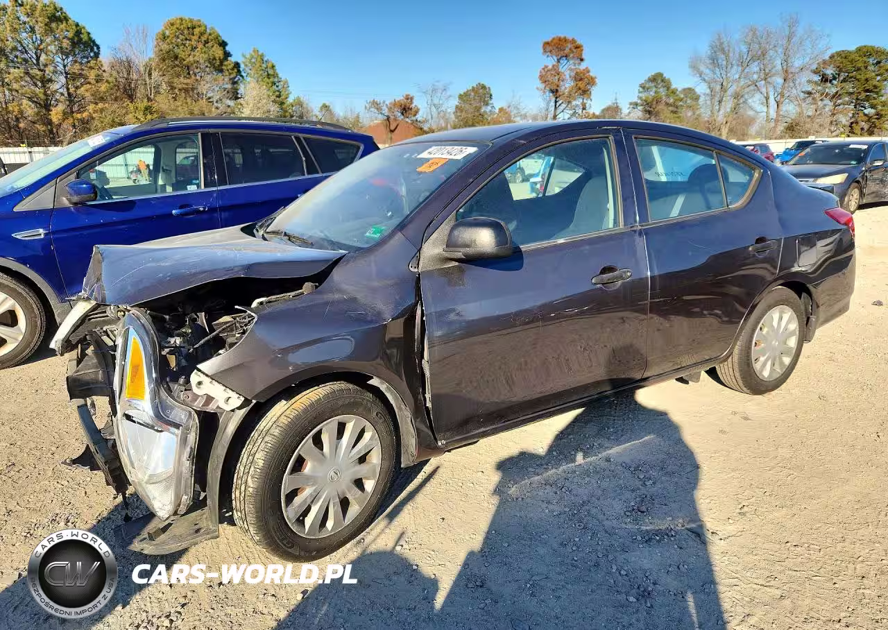 2015 Nissan Versa 1.6 S Plus