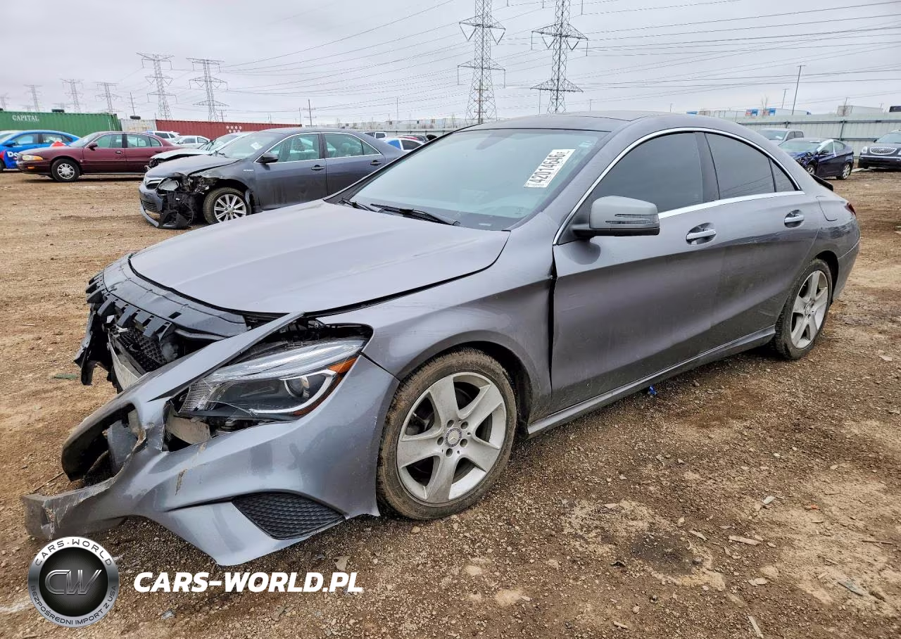 2015 Mercedes-Benz Cla 250 4Matic – zdjęcie 1 z 12