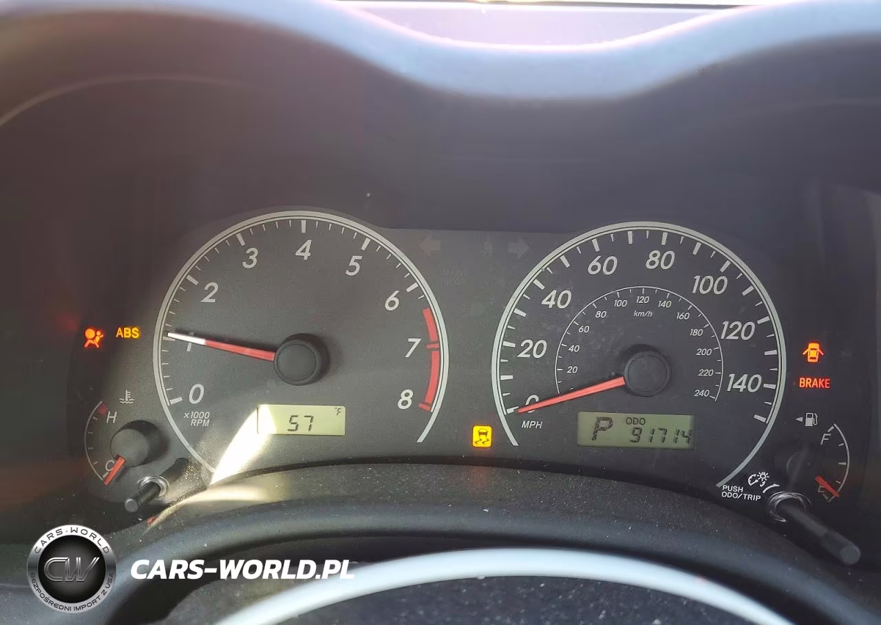 2013 Toyota Corolla Le VIN:JTDBU4EE2DJ114557 - 9