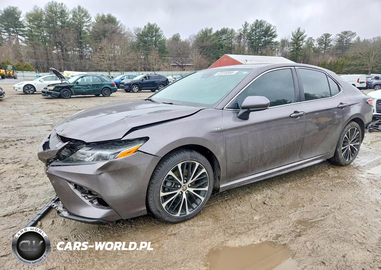 2020 Toyota Camry Hybrid Se