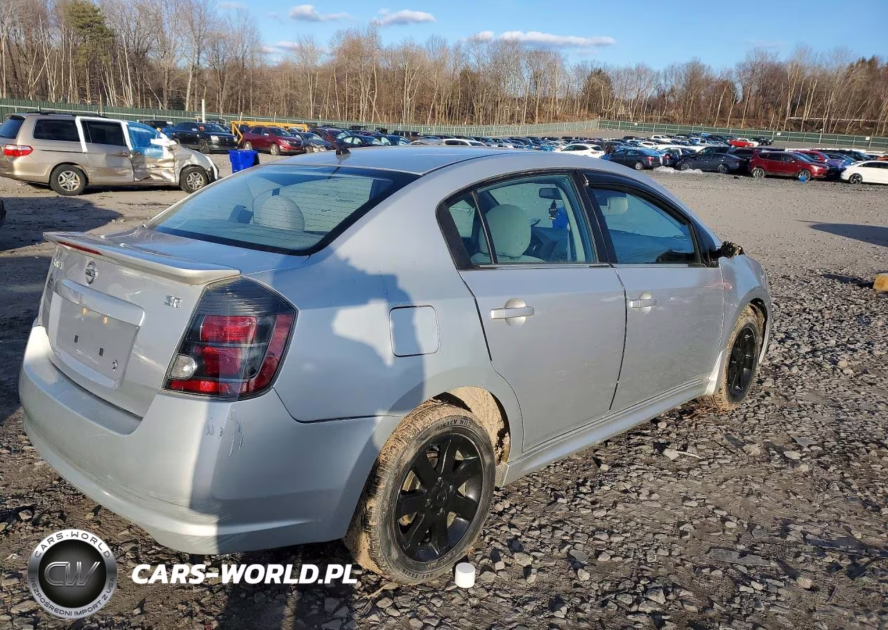 2012 Nissan Sentra 2.0 VIN:3N1AB6AP8CL748180 - 3