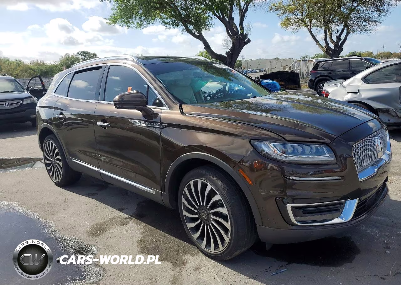 2019 Lincoln Nautilus Black Label VIN:2LMPJ7J93KBL45672 - 4