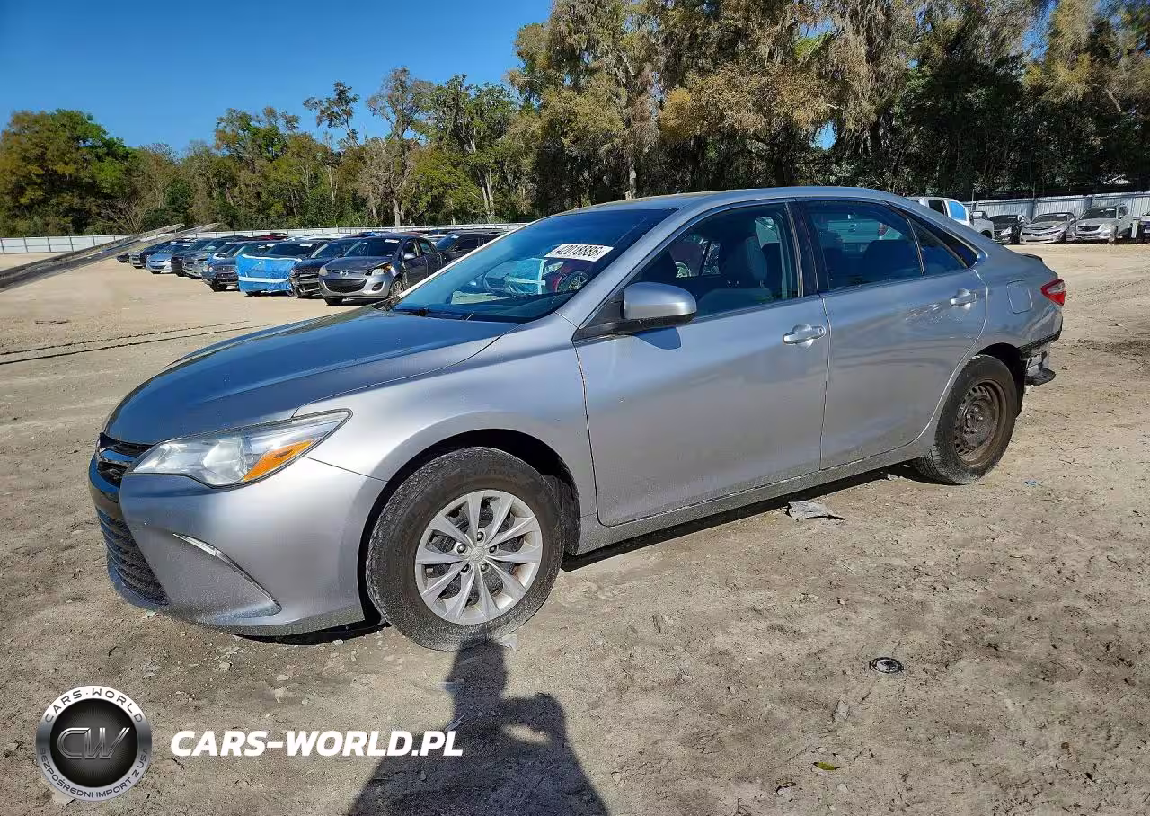 2016 Toyota Camry Le