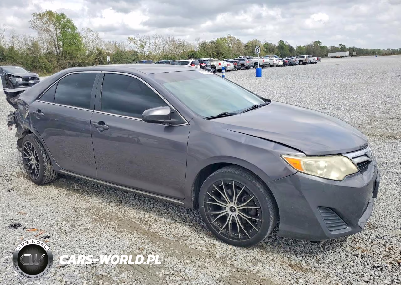 2014 Toyota Camry Le VIN:4T1BF1FK9EU418381 - 4