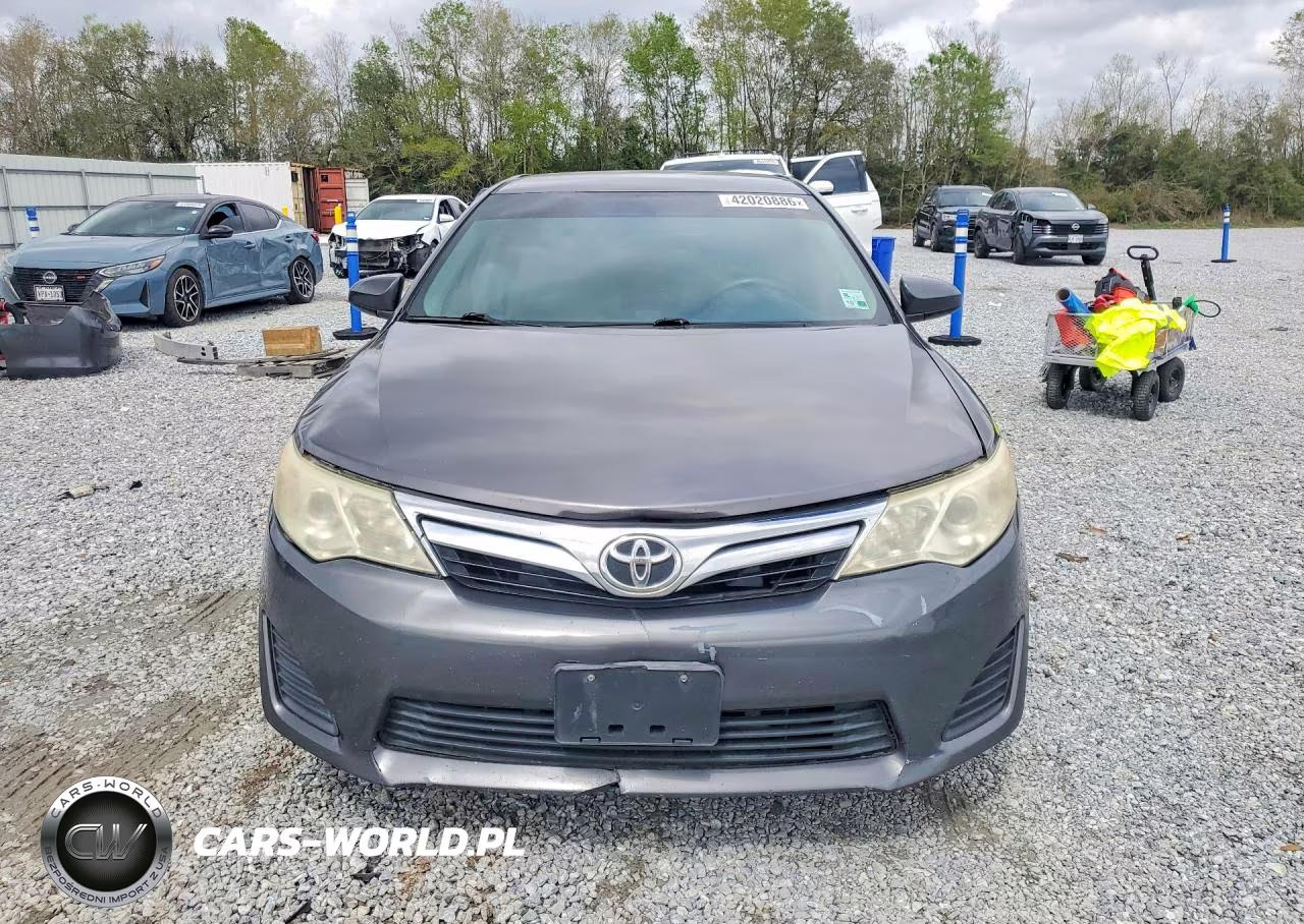 2014 Toyota Camry Le VIN:4T1BF1FK9EU418381 - 5