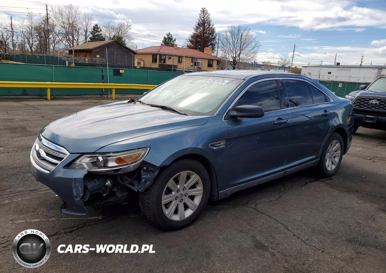 2010 Ford Taurus Se