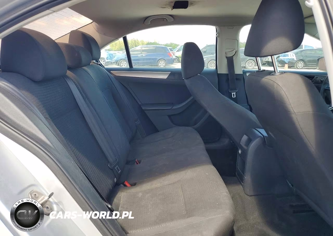 2015 Volkswagen Jetta Se VIN:3VWD17AJ8FM218138 - 10