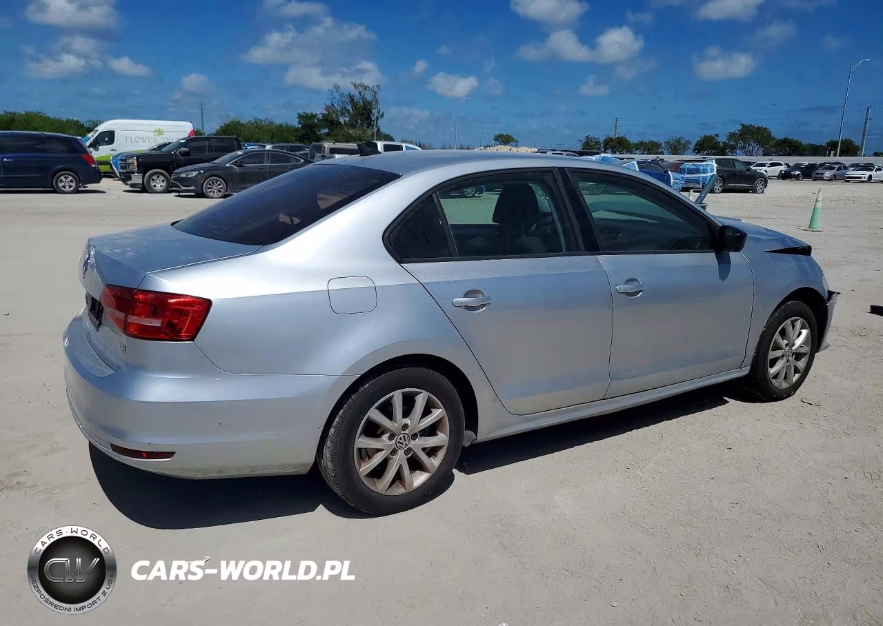 2015 Volkswagen Jetta Se VIN:3VWD17AJ8FM218138 - 3
