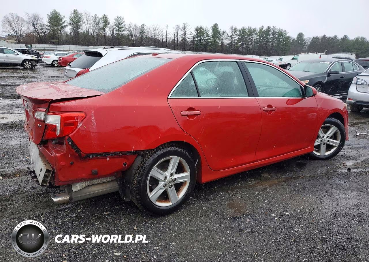 2014 Toyota Camry Se VIN:4T1BF1FK9EU726389 - 3