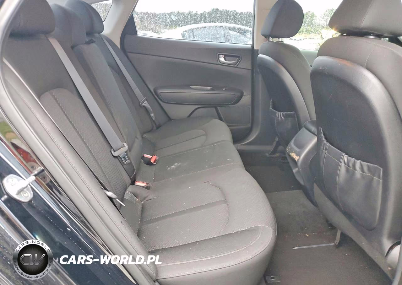 2016 Kia Optima Lx VIN:5XXGT4L34GG100825 - 10
