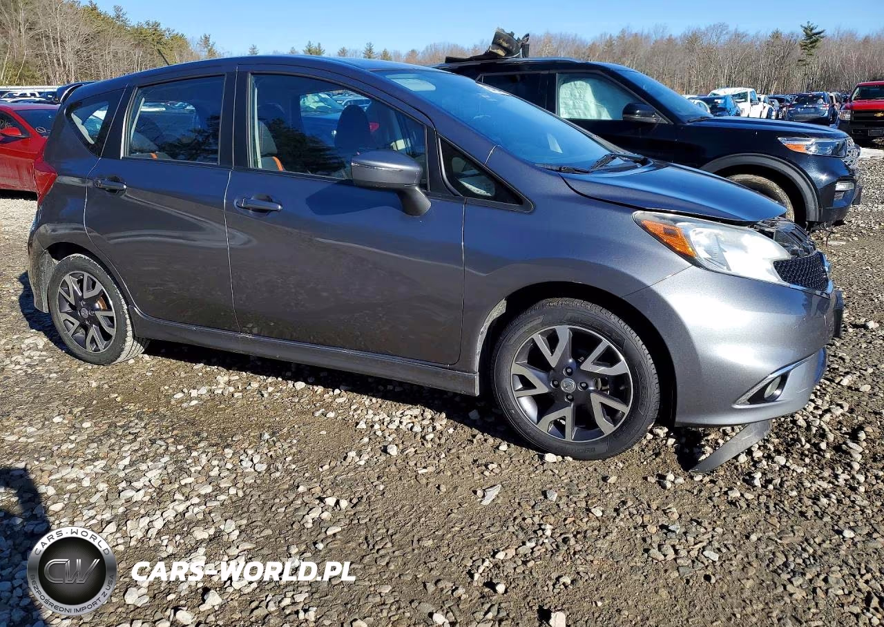 2016 Nissan Versa Note Sr VIN:3N1CE2CP2GL367663 - 4