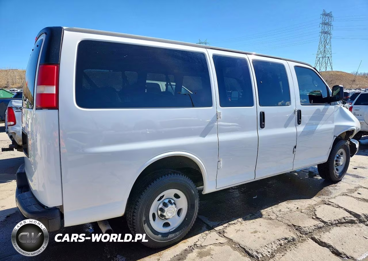 2014 Chevrolet Express G3500 Ls VIN:1GAZGXFG3E1210246 - 3