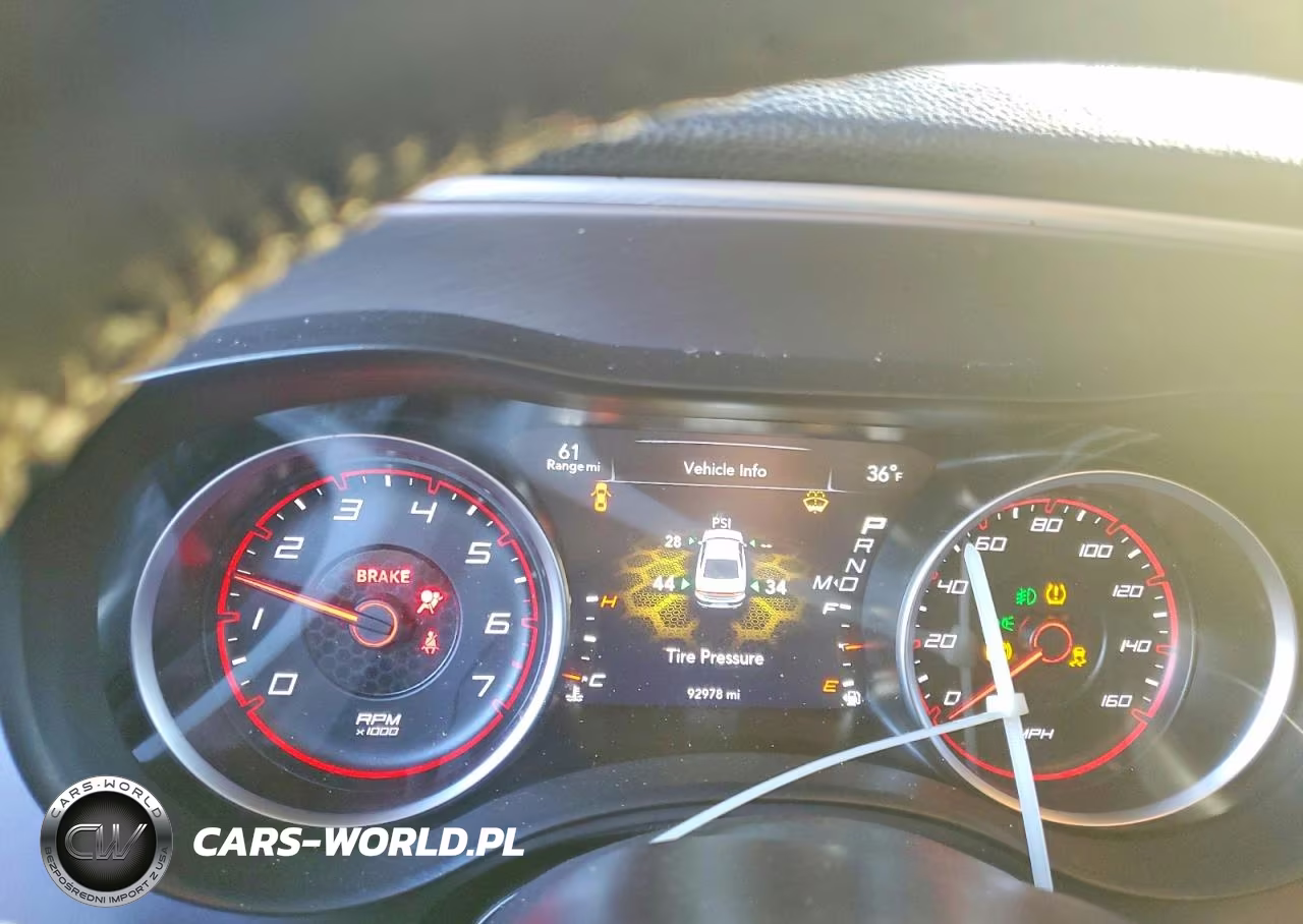 2019 Dodge Charger R VIN:2C3CDXCT2KH575848 - 9