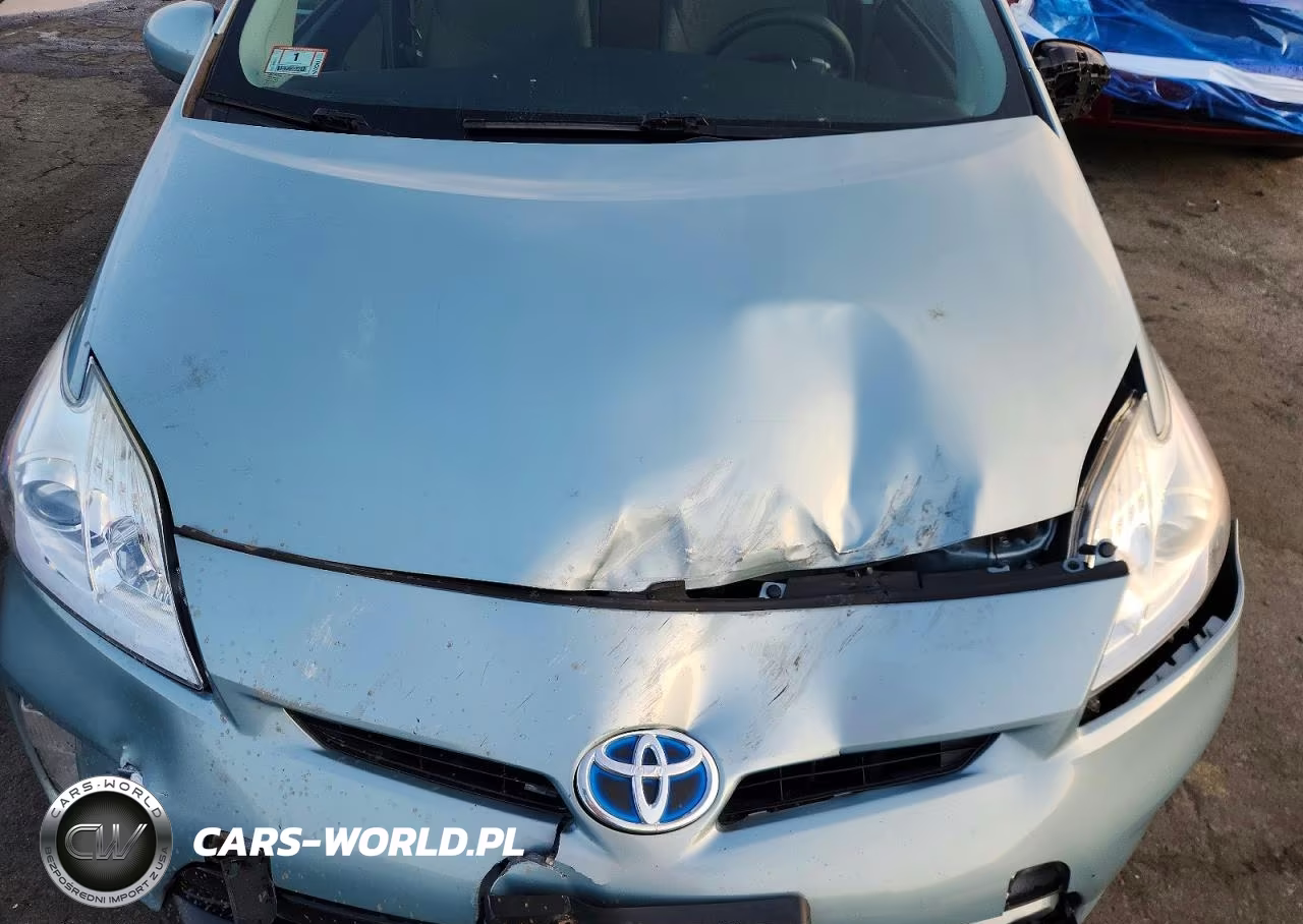 2015 Toyota Prius Two VIN:JTDKN3DU9F1995888 - 11
