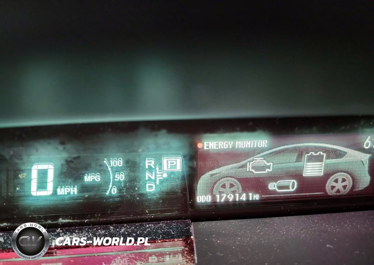 2015 Toyota Prius Two VIN:JTDKN3DU9F1995888 - 9