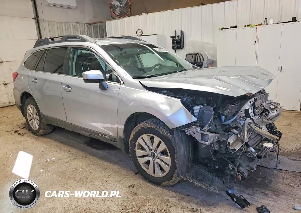 2015 Subaru Outback 2.5I Premium VIN:4S4BSACC1F3339870 - 4