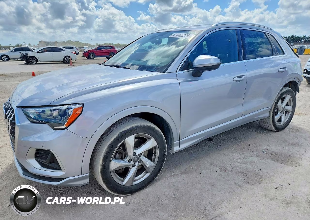 2020 Audi Q3 Premium