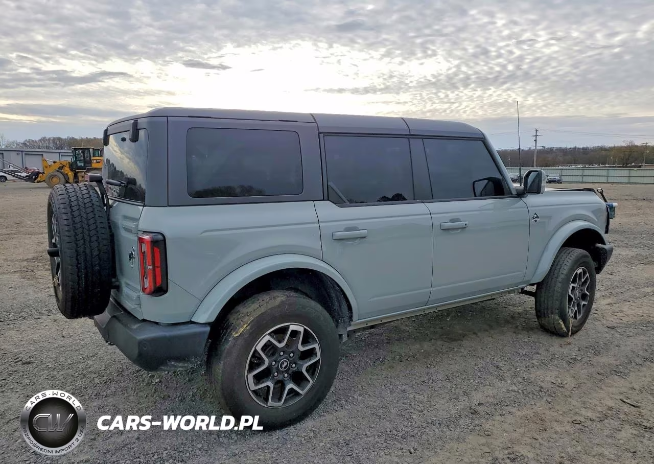 2024 Ford Bronco Outer Banks VIN:1FMEE8BP8RLA33402 - 3