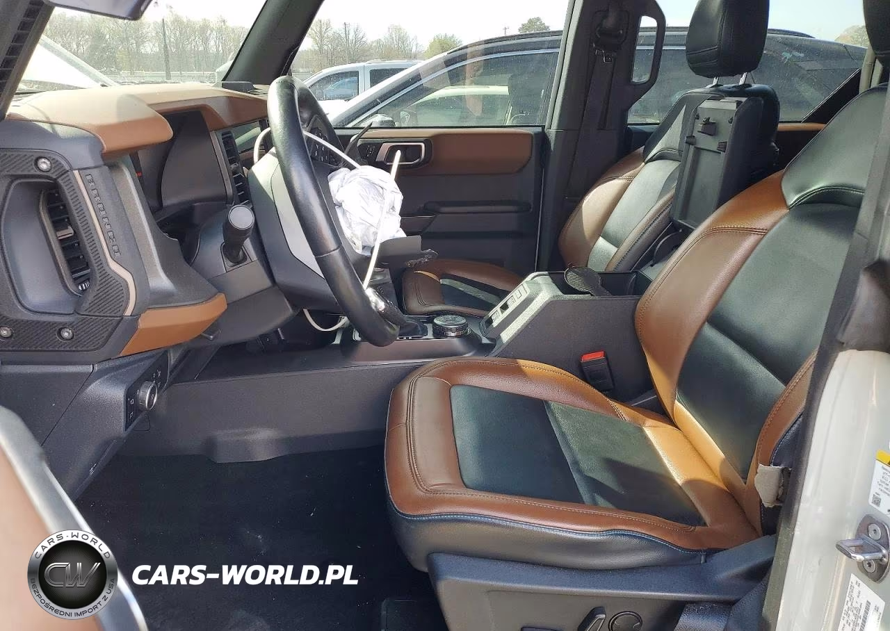 2024 Ford Bronco Outer Banks VIN:1FMEE8BP8RLA33402 - 7
