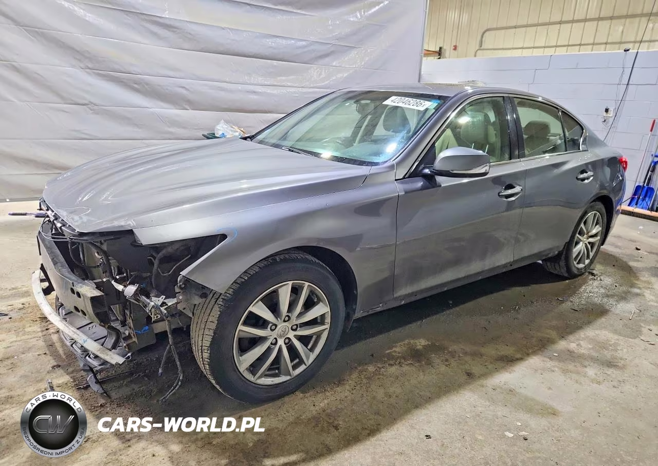 2015 Infiniti Q50 Premium