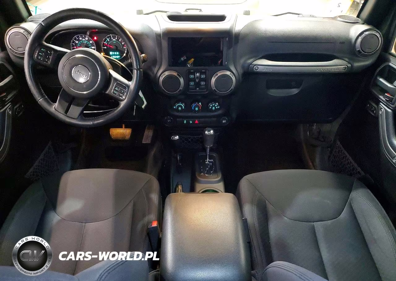 2015 Jeep Wrangler Unlimited Sport VIN:1C4BJWDG6FL767648 - 8