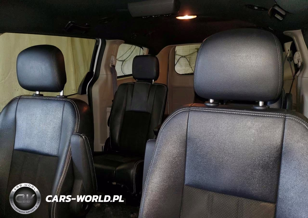2019 Dodge Grand Caravan Sxt VIN:2C4RDGCG8KR659174 - 10