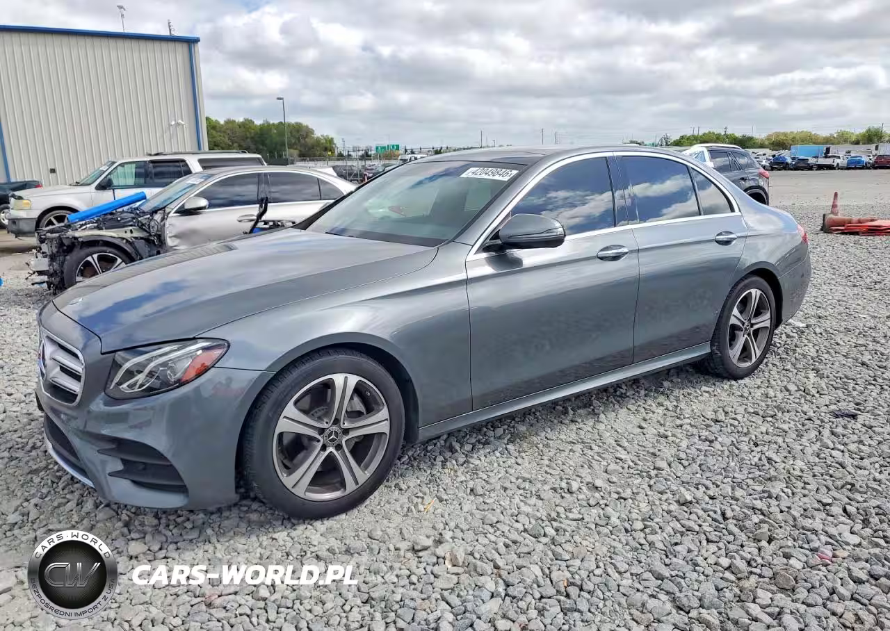 2019 Mercedes-Benz E 300