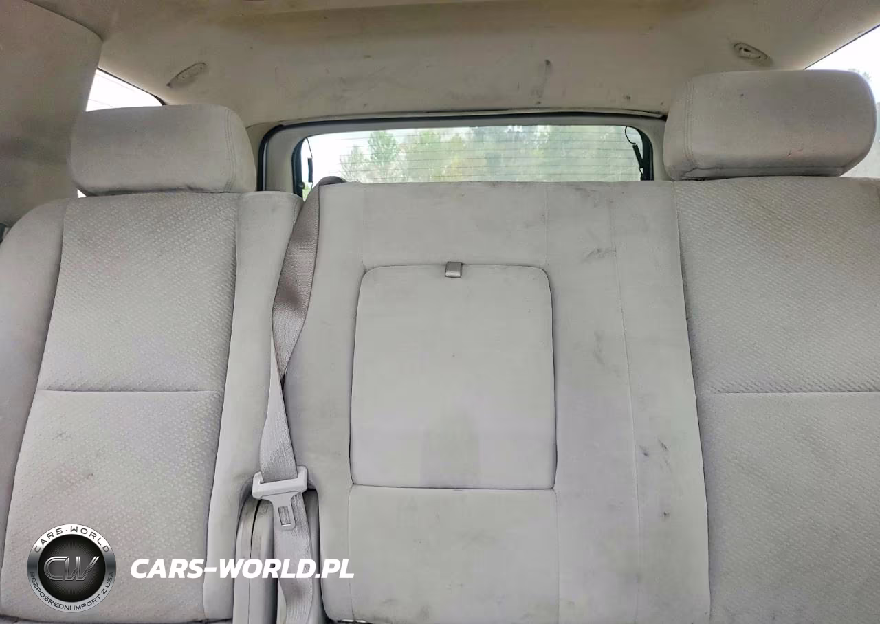 2007 Chevrolet Tahoe VIN:1GNEC13J87R156095 - 10