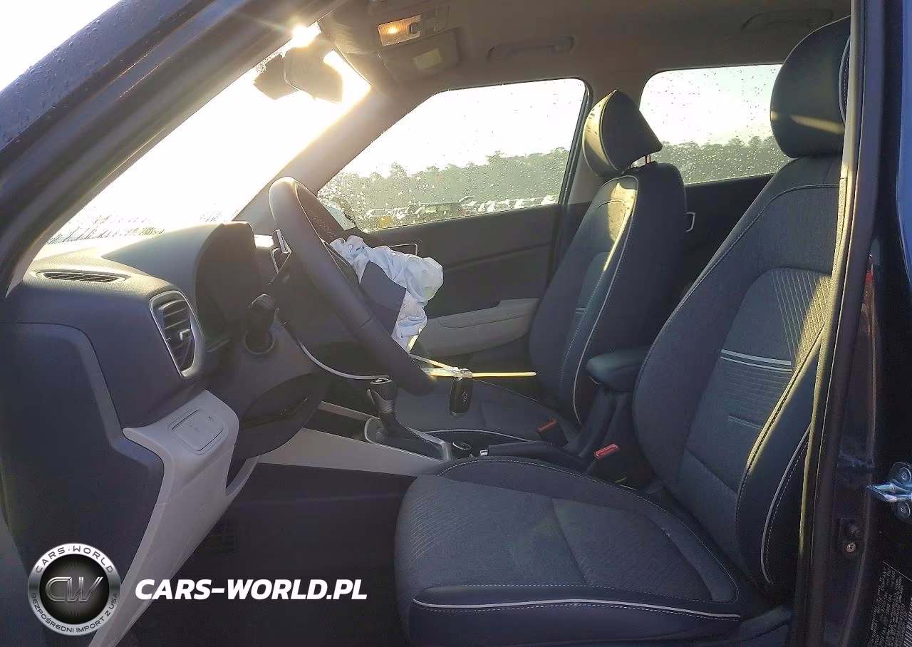 2026 Hyundai Venue Sel VIN:KMHRC8A39TU419723 - 7