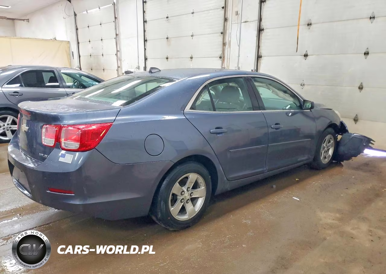 2013 Chevrolet Malibu Ls VIN:1G11B5SA9DF156373 - 3