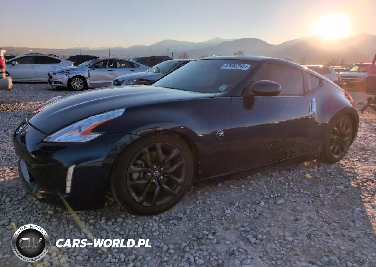 2017 Nissan 370Z Base