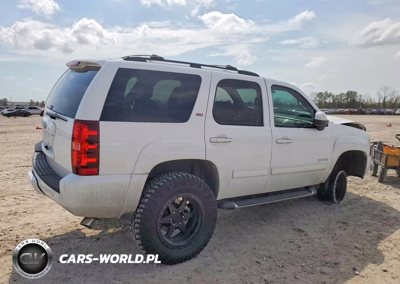 2014 Chevrolet Tahoe K1500 Lt VIN:1GNSKBE0XER209540 - 3