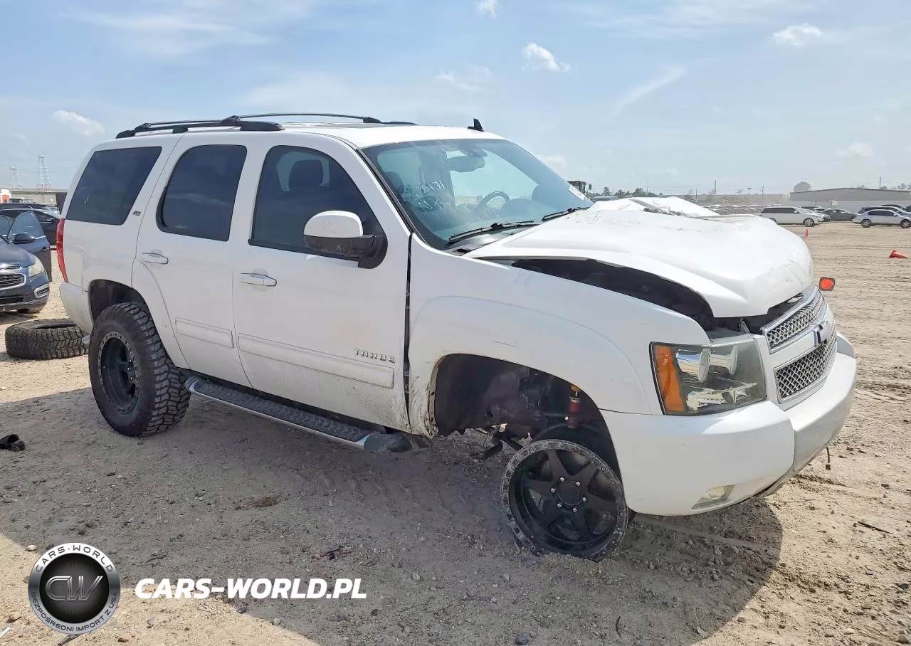 2014 Chevrolet Tahoe K1500 Lt VIN:1GNSKBE0XER209540 - 4