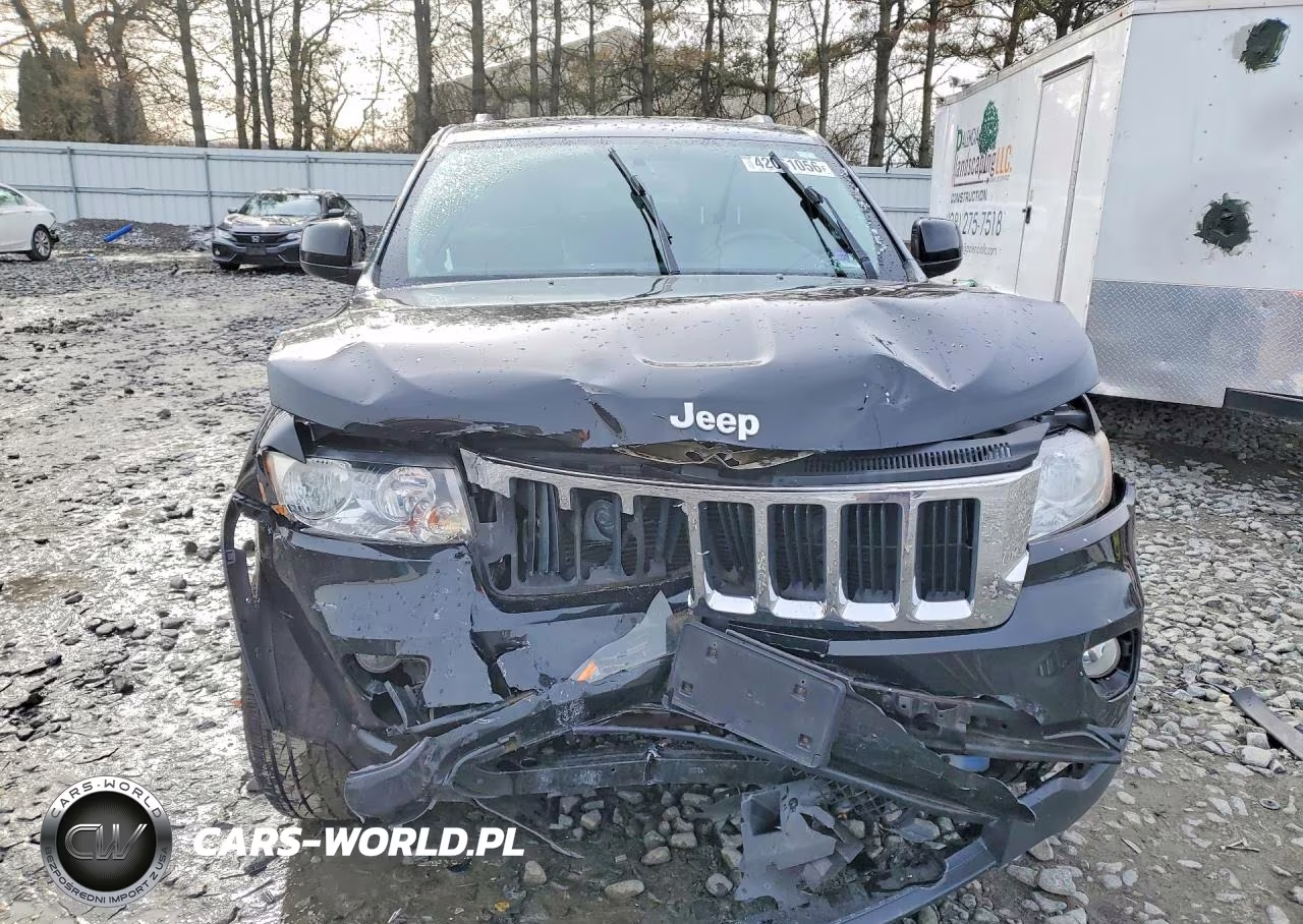 2013 Jeep Grand Cherokee Laredo VIN:1C4RJFAG1DC532767 - 5