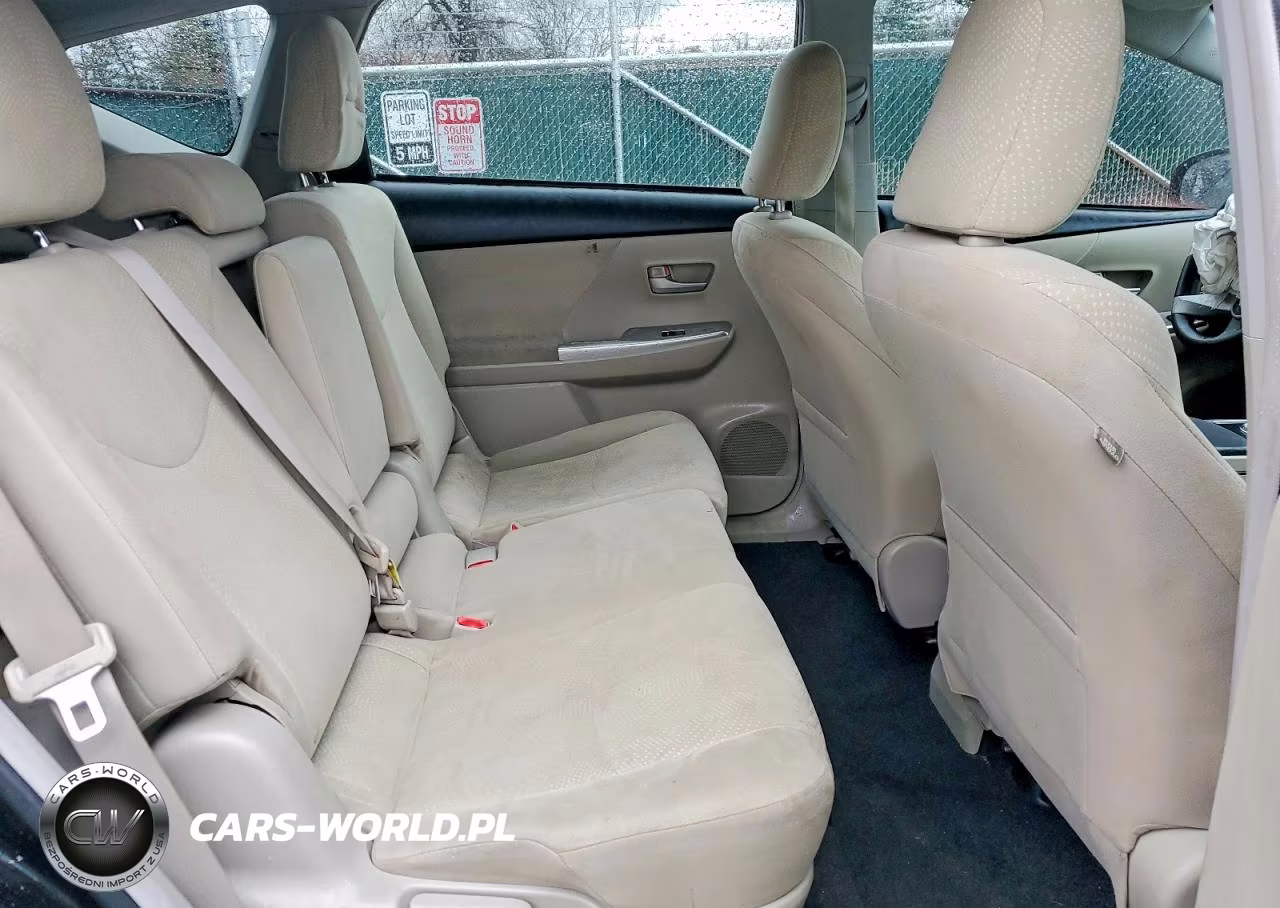 2012 Toyota Prius V Three VIN:JTDZN3EU4C3037920 - 10