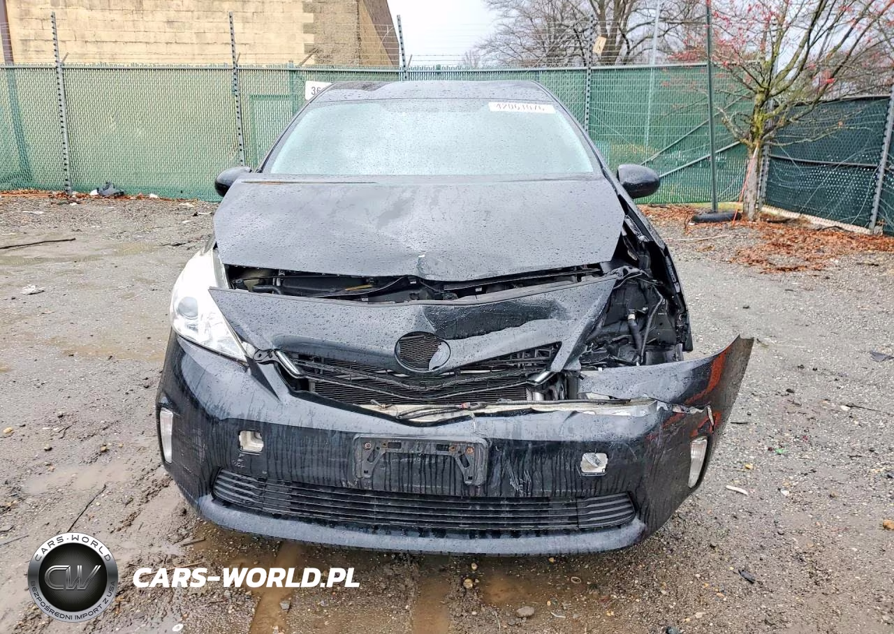 2012 Toyota Prius V Three VIN:JTDZN3EU4C3037920 - 5