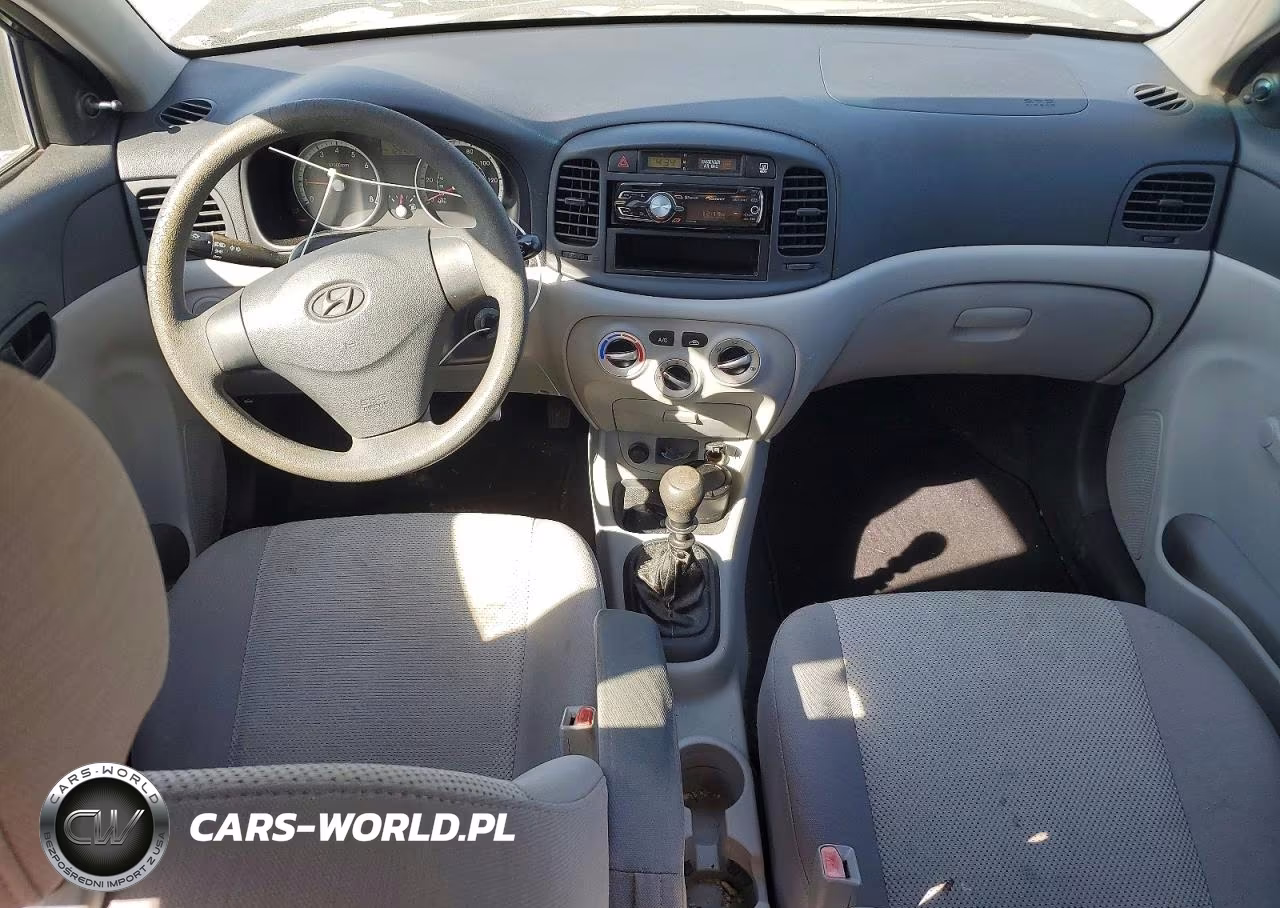 2009 Hyundai Accent Gls VIN:KMHCM46C39U292447 - 8