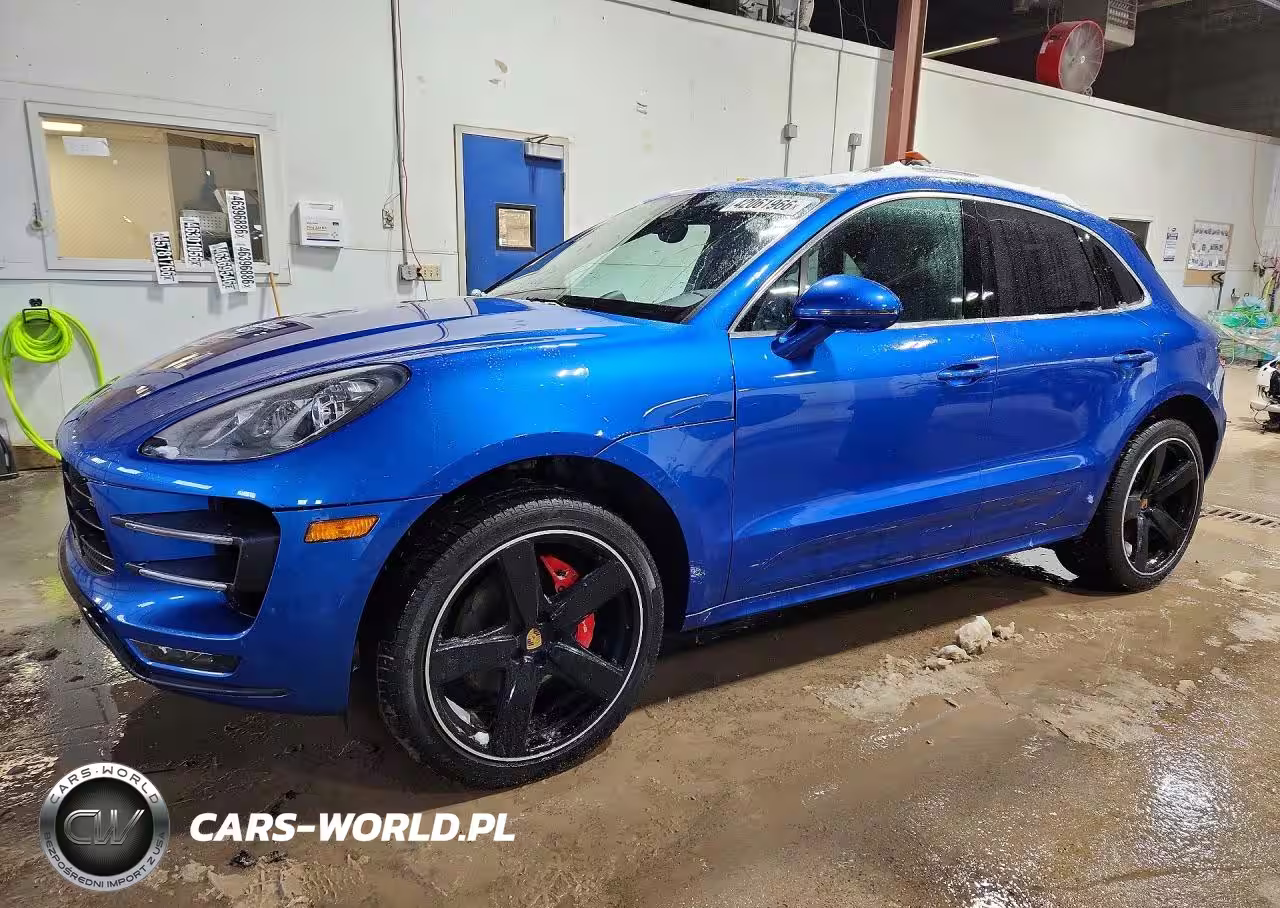 2016 Porsche Macan Turbo