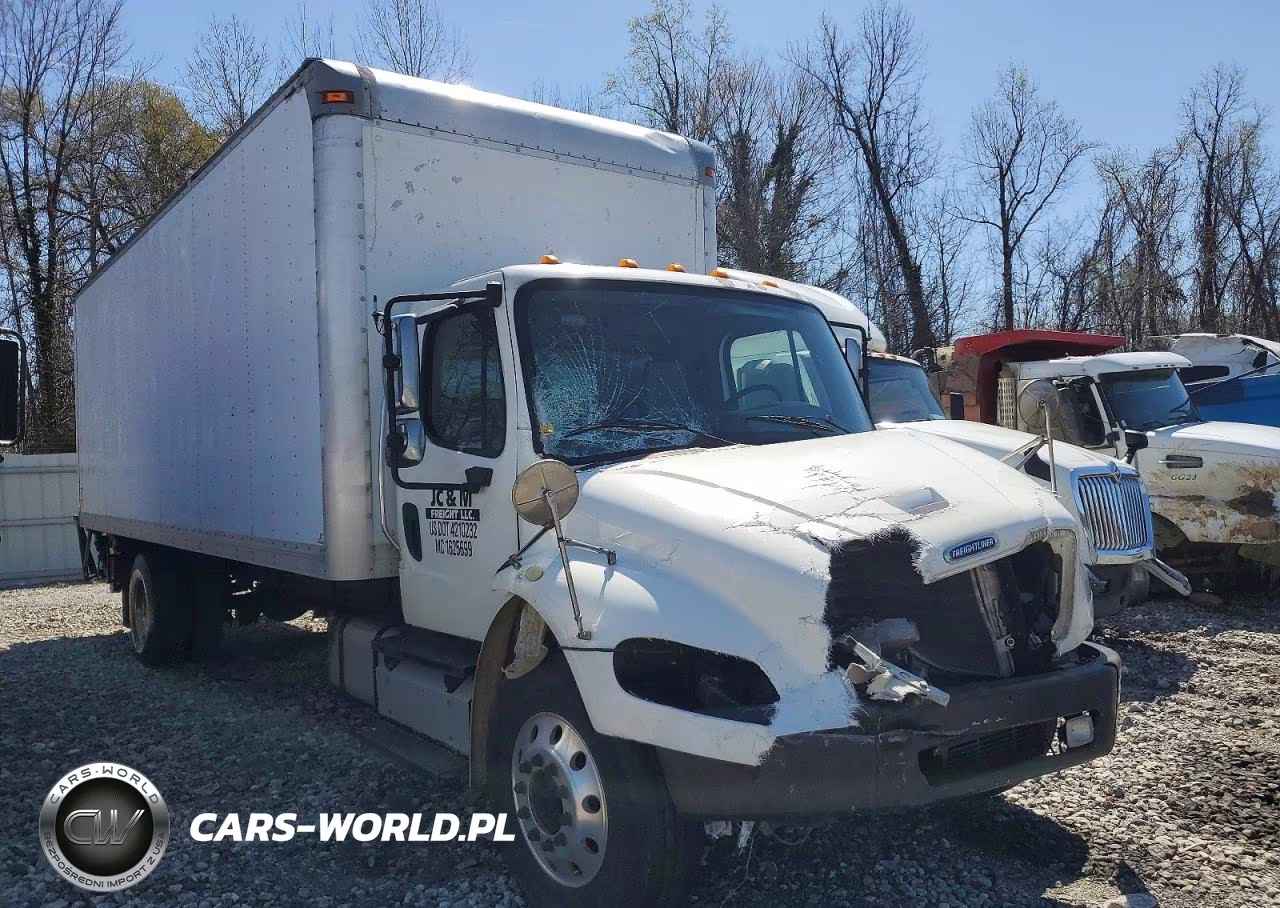2013 Freightliner Business Class M2 Box Truck
