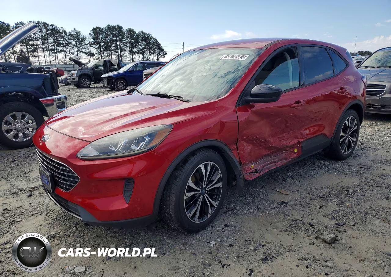 2021 Ford Escape Se