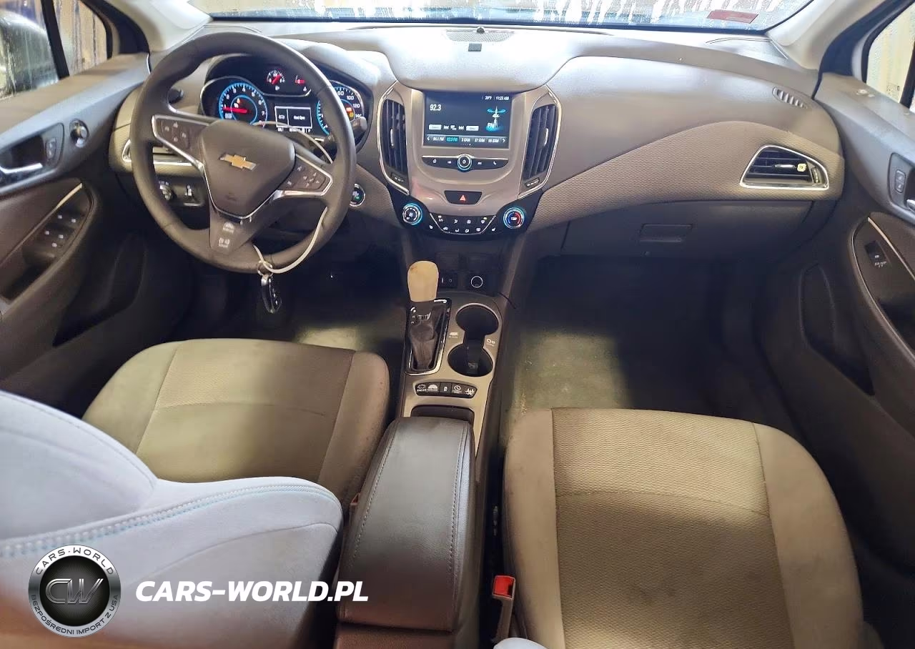 2017 Chevrolet Cruze Lt VIN:3G1BE6SM6HS565573 - 8