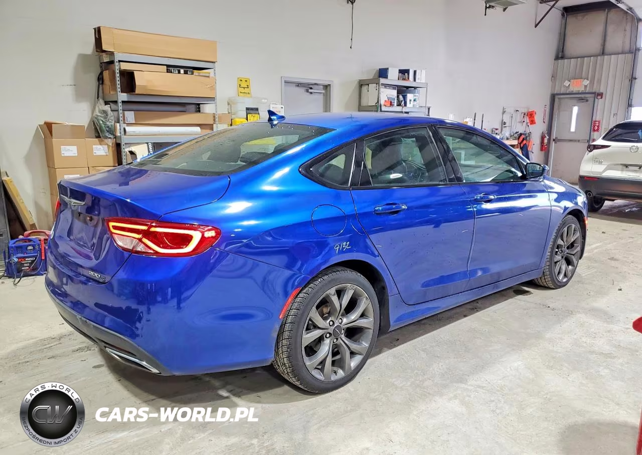 2016 Chrysler 200 S VIN:1C3CCCBGXGN146410 - 3