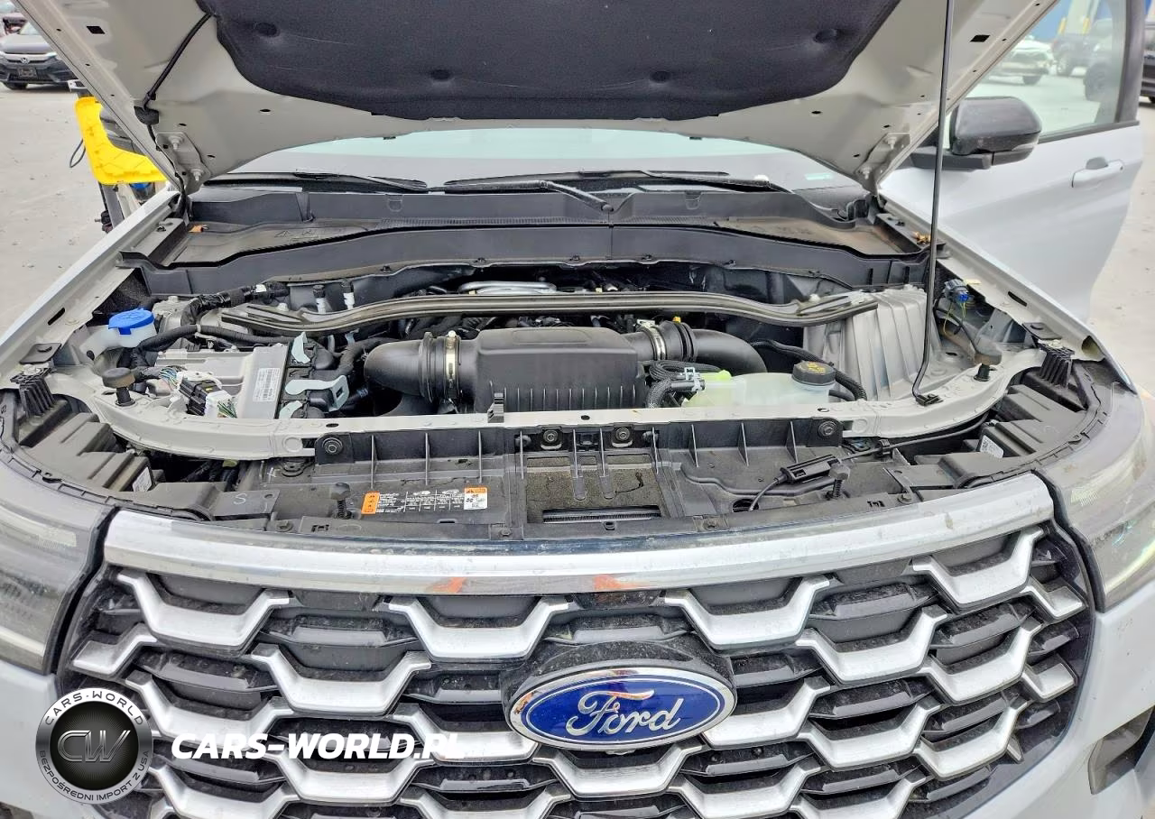2025 Ford Explorer Platinum VIN:1FMWK8HC2SGC81841 - 12