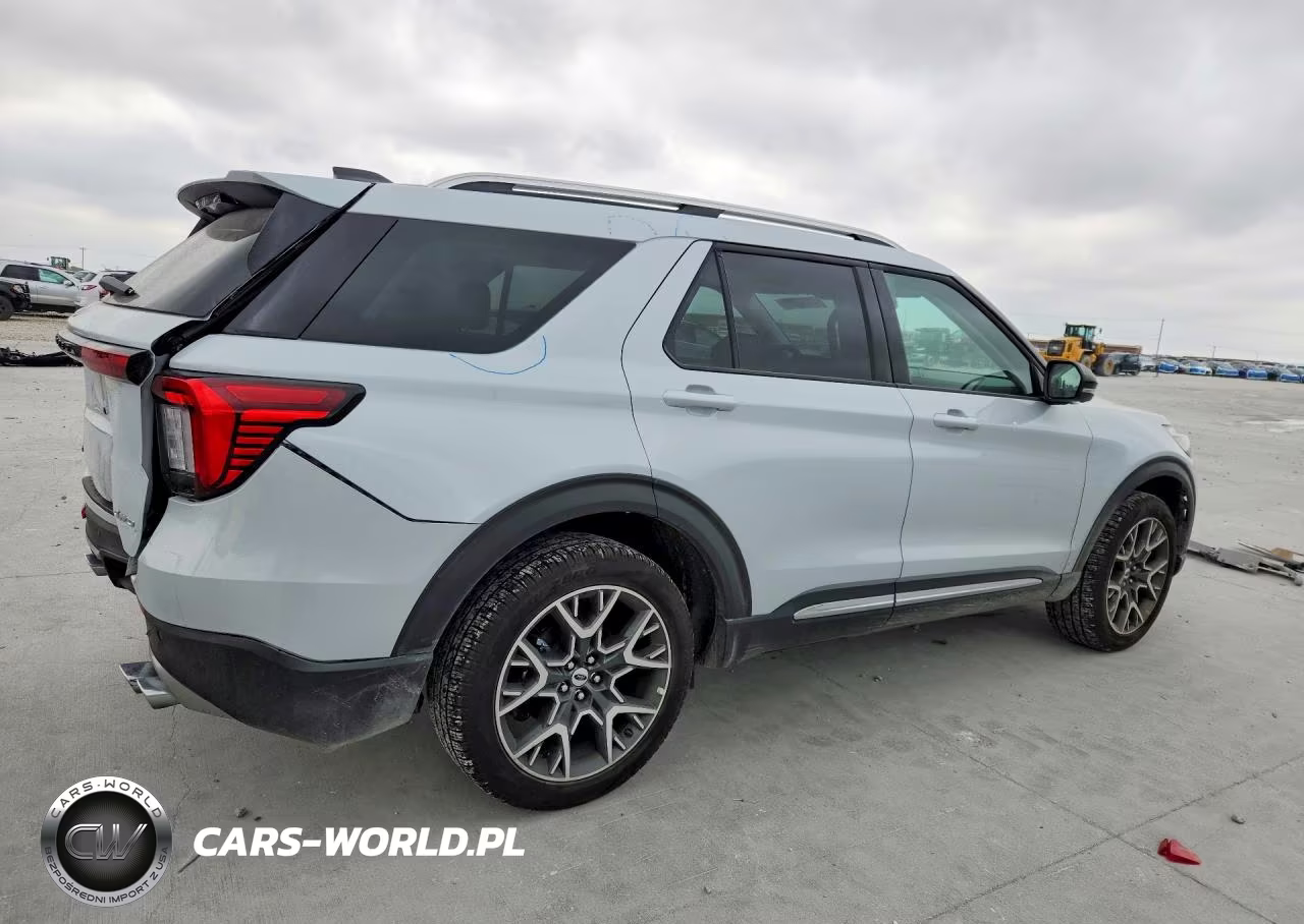 2025 Ford Explorer Platinum VIN:1FMWK8HC2SGC81841 - 3