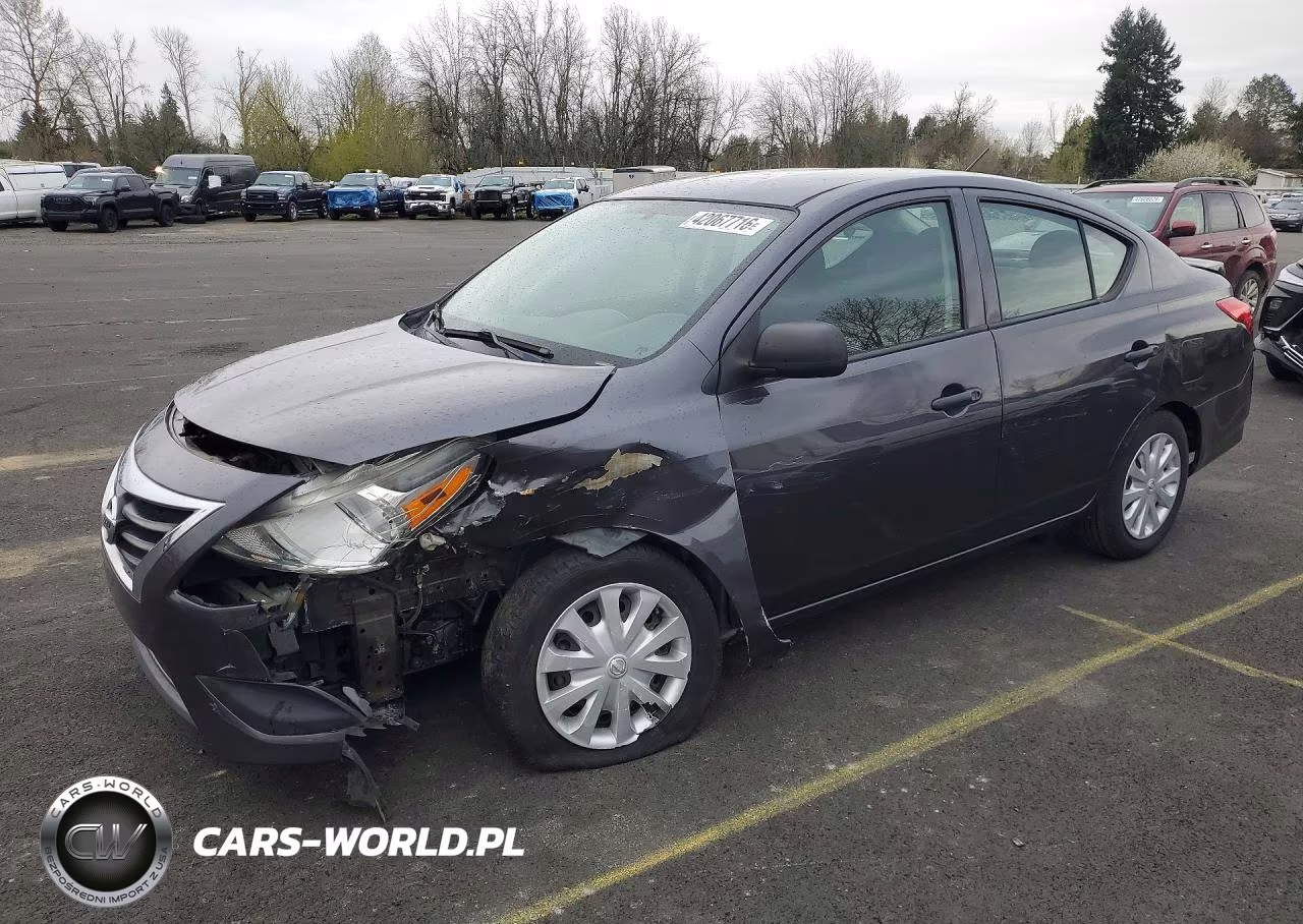 2015 Nissan Versa 1.6 S Plus