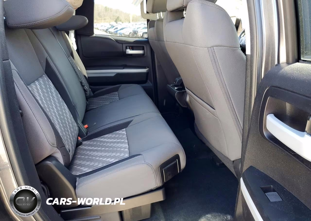 2019 Toyota Tundra Sr5 VIN:5TFUY5F15KX842625 - 10