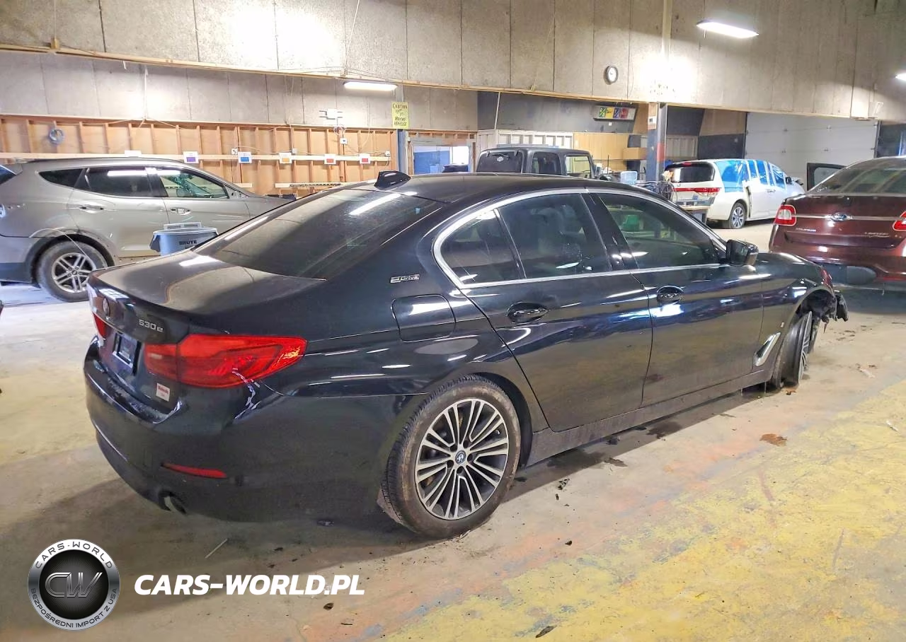 2019 BMW 530E VIN:WBAJA9C50KB393290 - 3