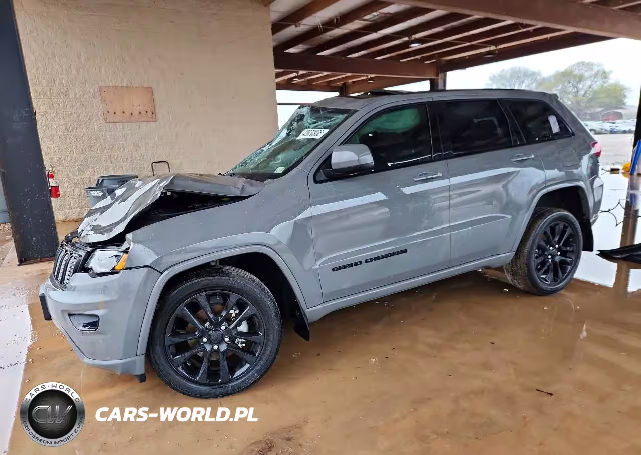 2020 Jeep Grand Cherokee Laredo