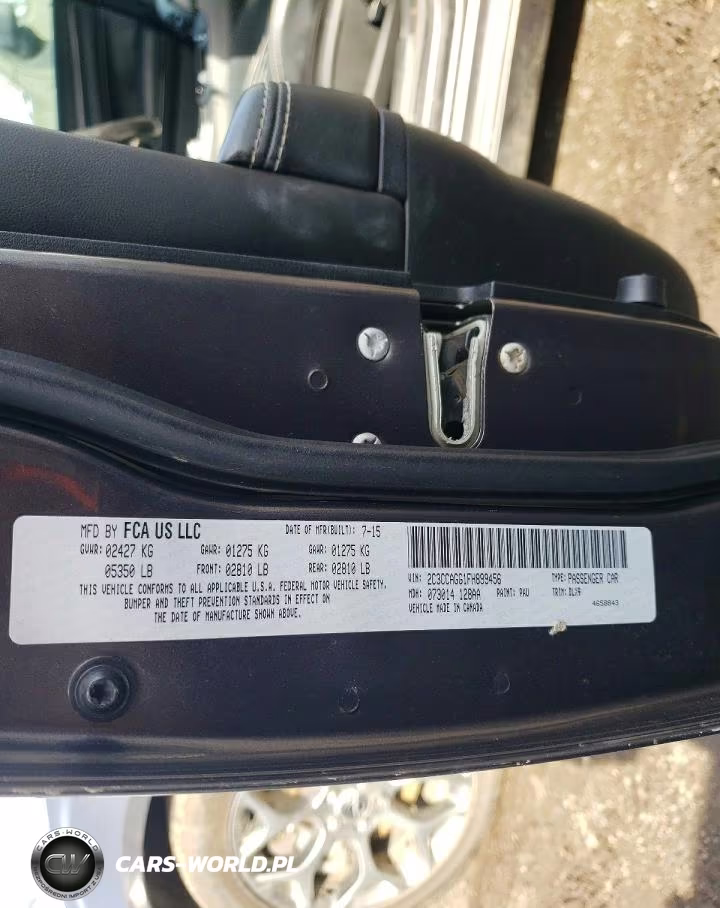 2015 Chrysler 300 S VIN:2C3CCAGG1FH899456 - 13
